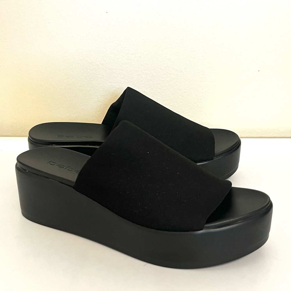 Bebe Vintage Retro Platform Sandal in Black